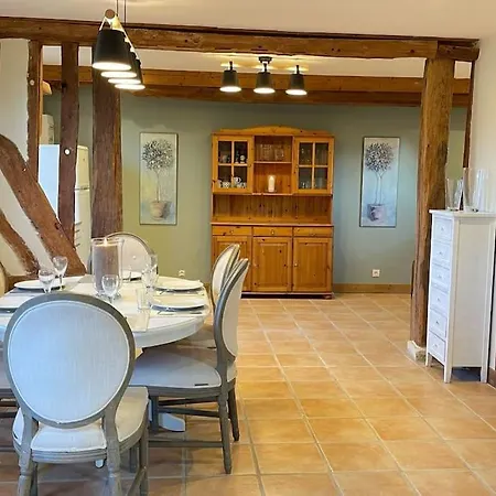 Les Ecuries A 12 Mn De Cabourg Goustranville