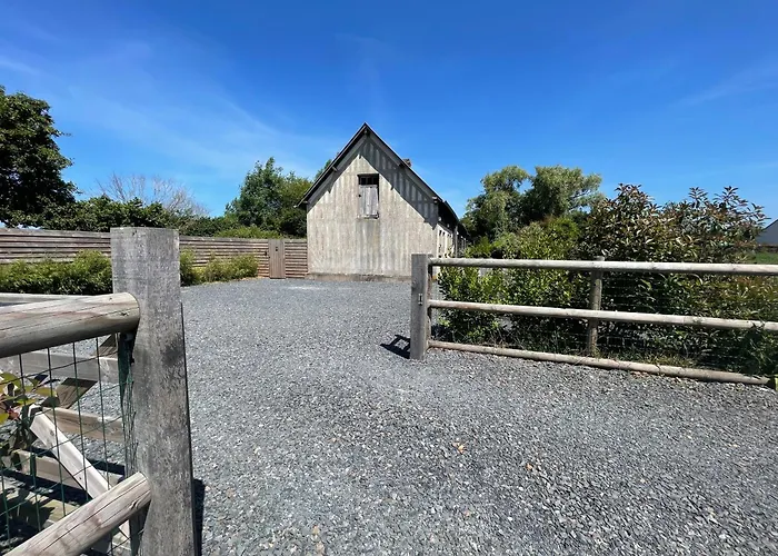 Les Ecuries A 12 Mn De Cabourg Holiday home Goustranville