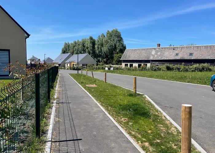 Holiday home Les Ecuries A 12 Mn De Cabourg Goustranville