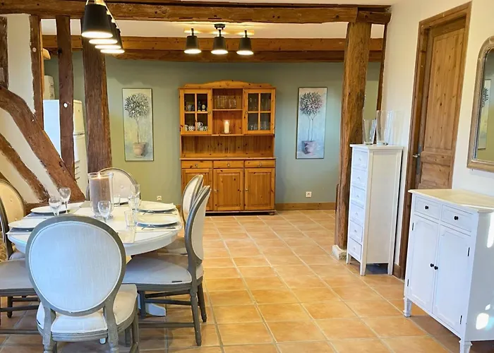 Holiday home Les Ecuries A 12 Mn De Cabourg *